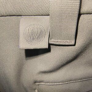 Lululemon Men's light gray pants - like new!